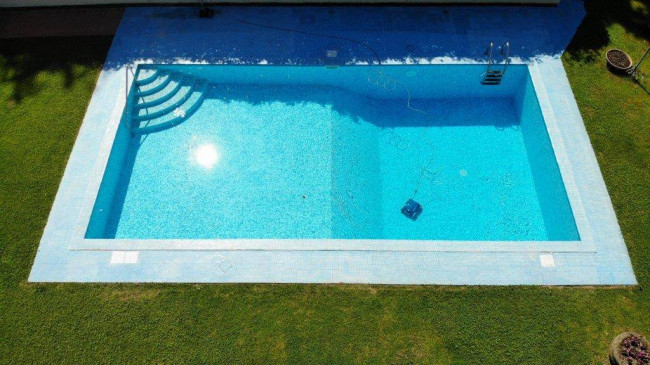 Farmhouse for sale in Camaiore