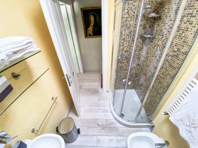 Farmhouse for sale in Camaiore