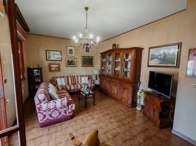 Appartamento in vendita a Lucca