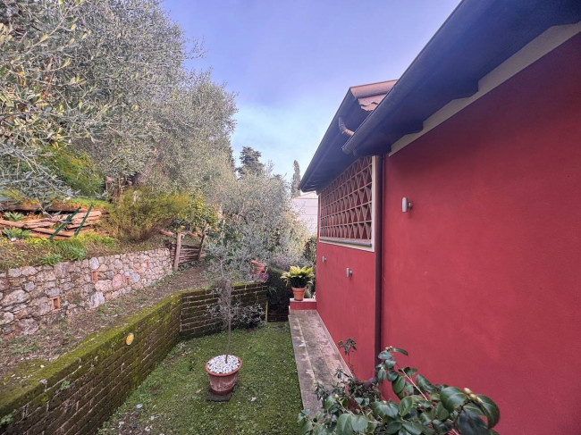 Casale in vendita a Massarosa