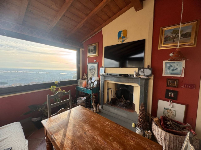 Casale in vendita a Massarosa