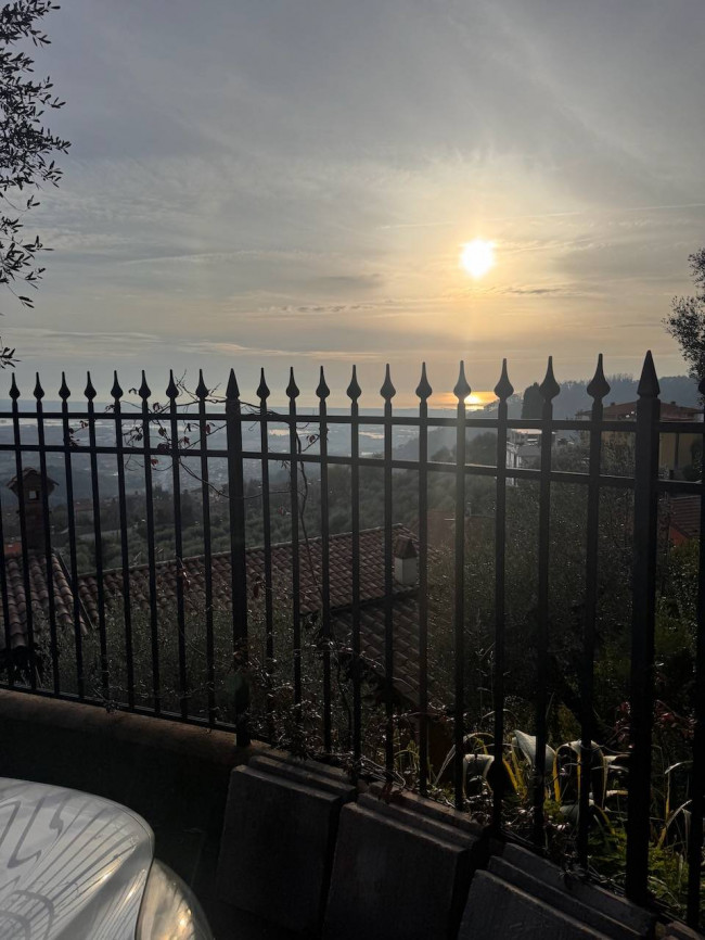 Casale in vendita a Massarosa