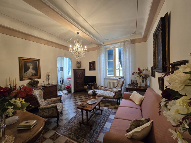 Appartamento in vendita a Lucca
