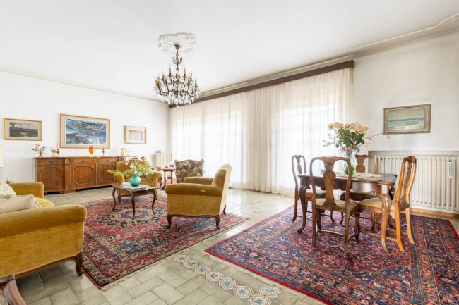 Villa in vendita a Lucca