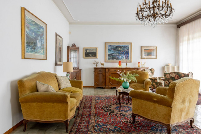 Villa in vendita a Lucca