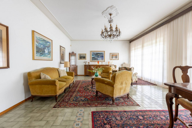 Villa in vendita a Lucca