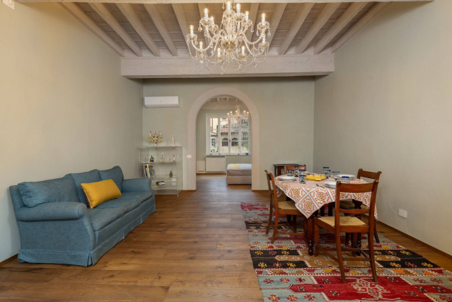 Appartamento in vendita a Lucca