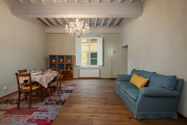 Appartamento in vendita a Lucca