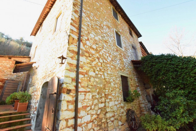 Rustico in vendita a Lucca