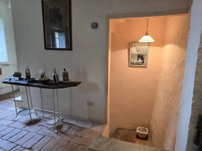 Farmhouse for sale in Camaiore