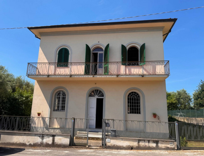 Villa in Vendita a Montecarlo