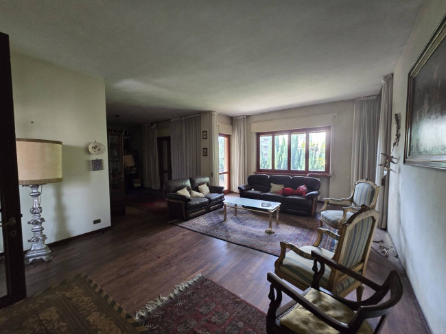 Villa in vendita a Lucca