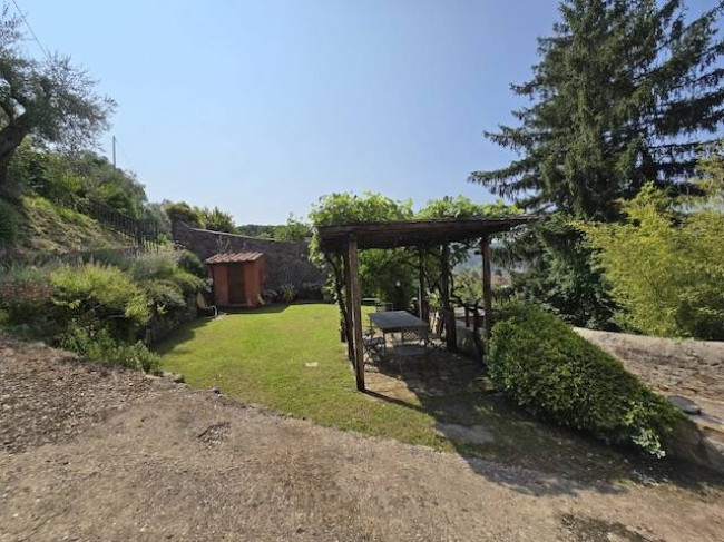 Rustico in vendita a Massarosa