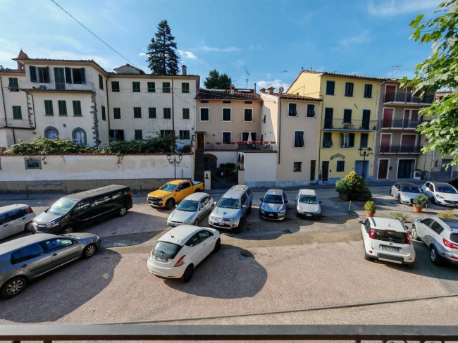 Appartamento in vendita a Borgo a Mozzano