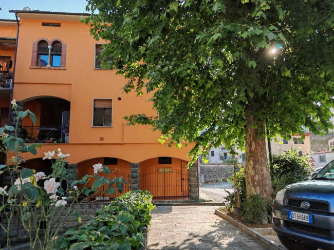 Appartamento in vendita a Borgo a Mozzano