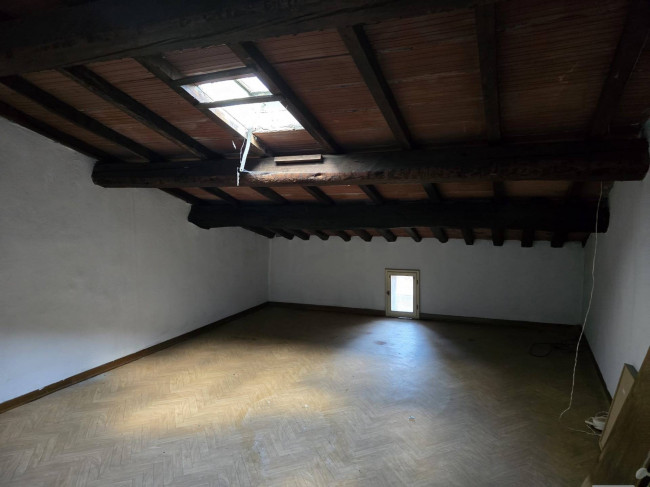 Apartment for sale in Lucca