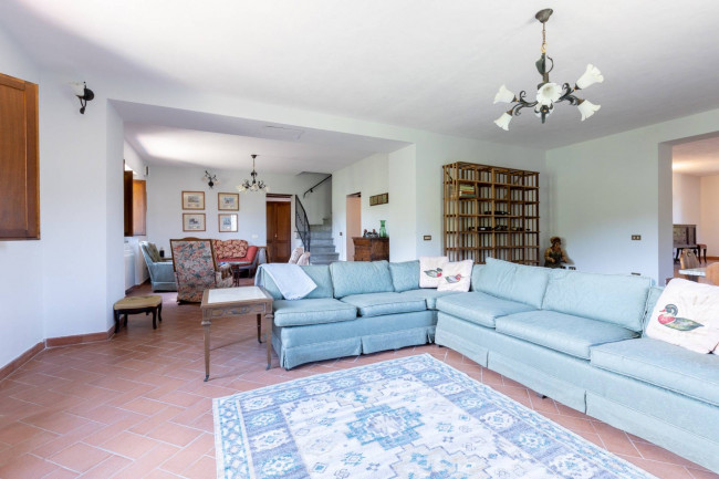 Casale in vendita a Lucca