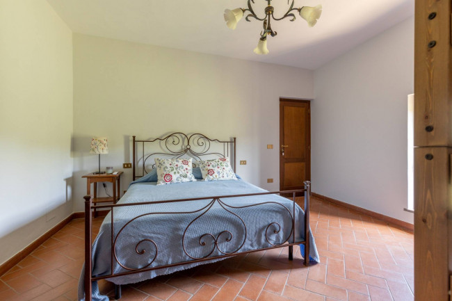 Casale in vendita a Lucca