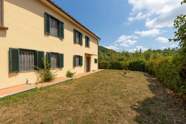 Casale in vendita a Lucca