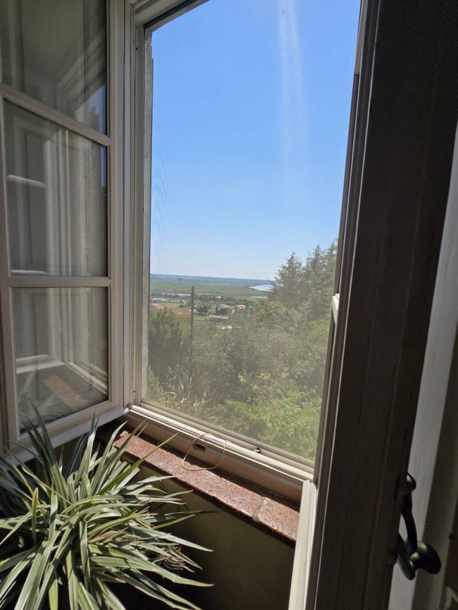 Farmhouse for sale in Massarosa