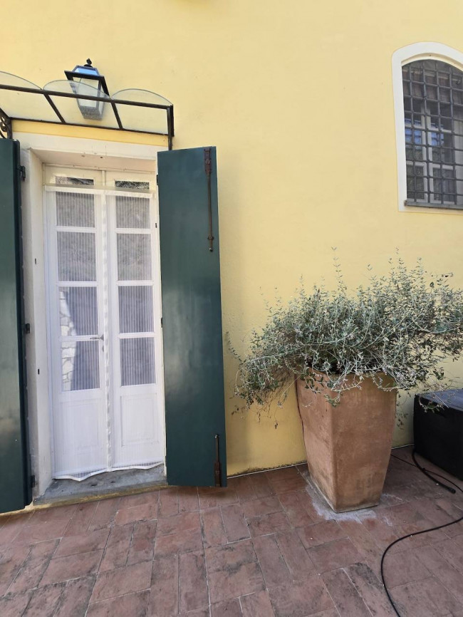 Farmhouse for sale in Massarosa