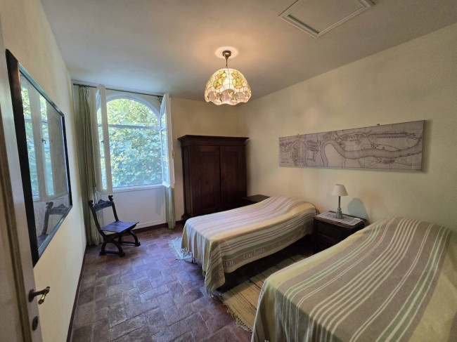 Farmhouse for sale in Massarosa