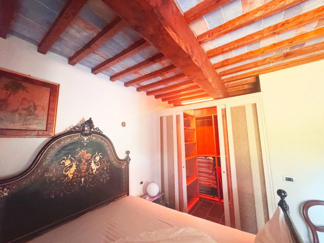 Casale in vendita a Viareggio