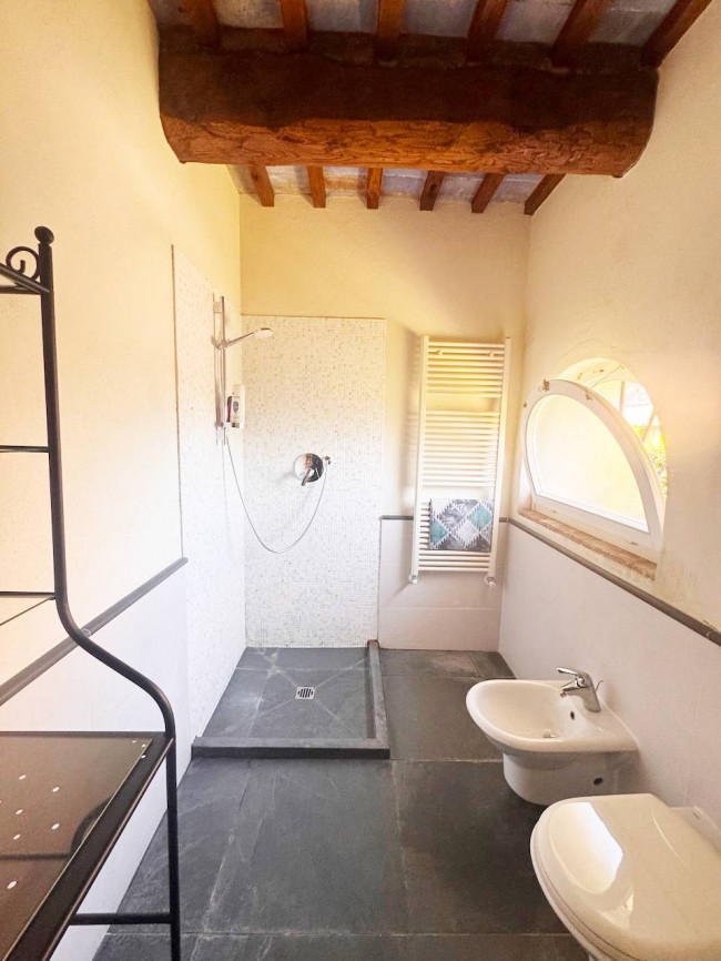 Casale in vendita a Viareggio