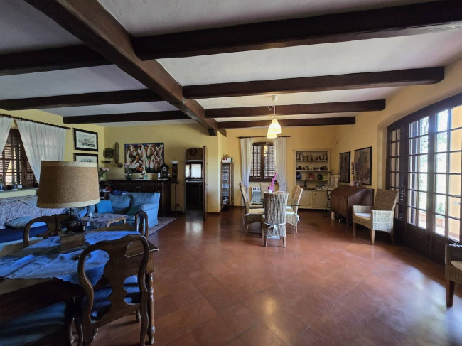 Villa for sale in Lucca