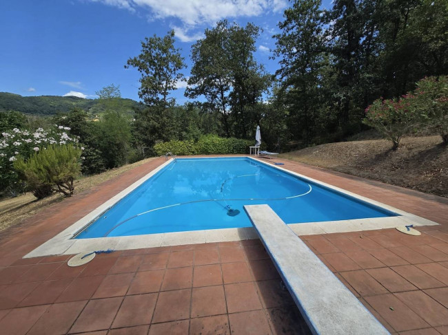 Villa for sale in Lucca
