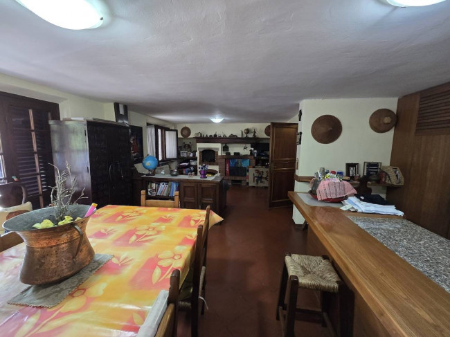 Villa for sale in Lucca