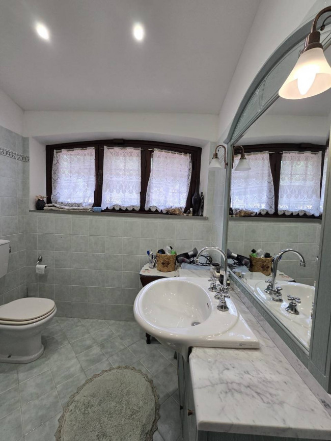 Villa for sale in Lucca