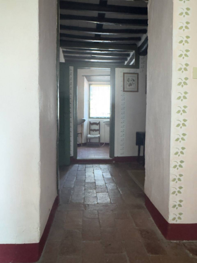 Farmhouse for sale in Lucca