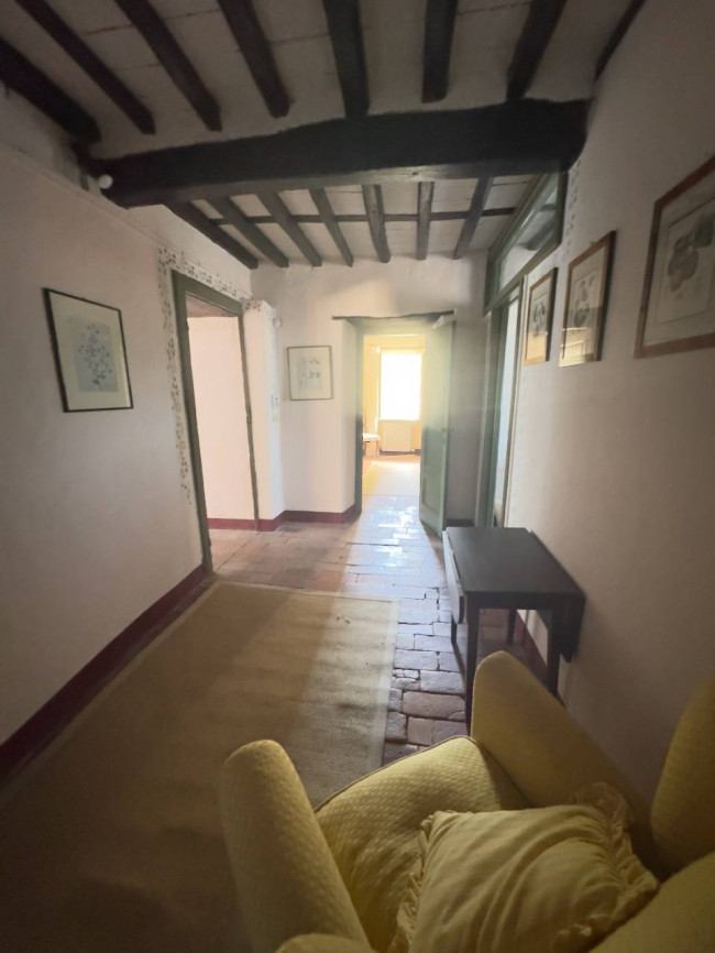 Farmhouse for sale in Lucca