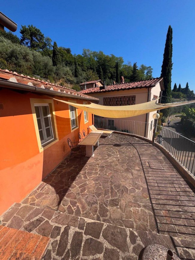 Casale in vendita a Lucca