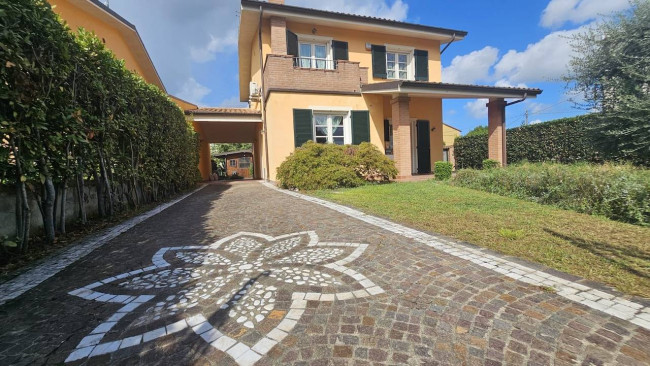 Villa in vendita a Capannori