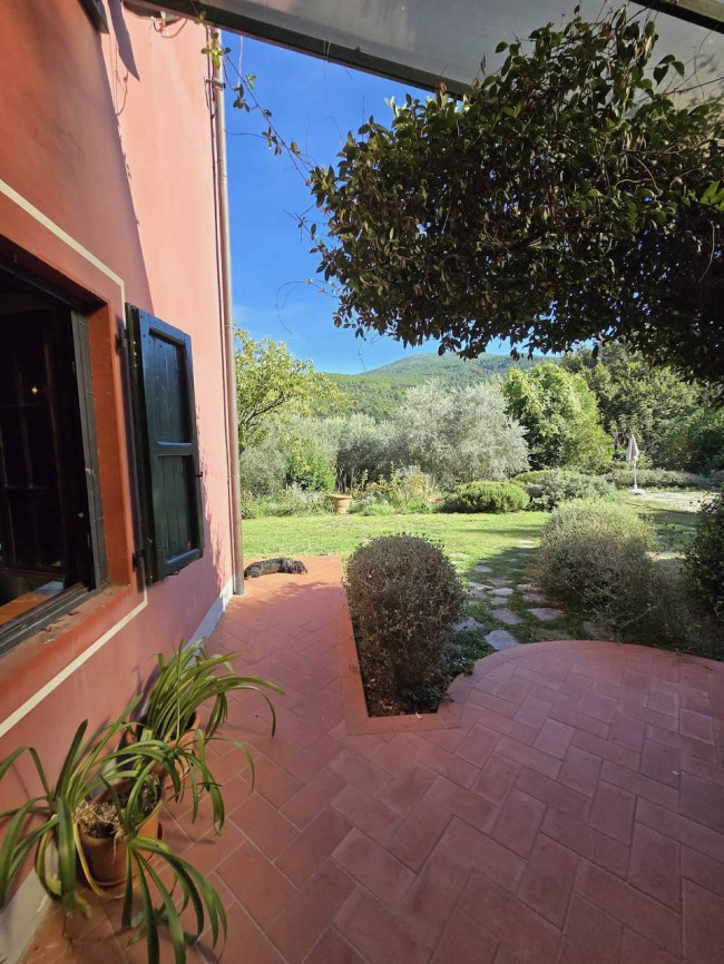 Villa for sale in Lucca