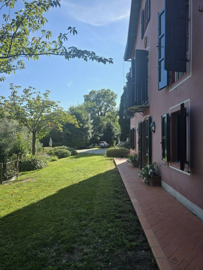 Villa for sale in Lucca