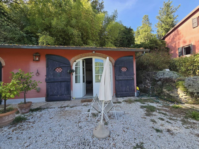 Villa for sale in Lucca