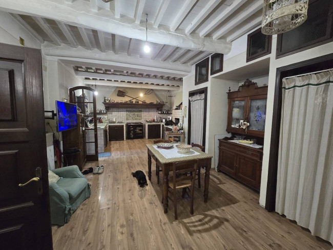 Villa for sale in Lucca