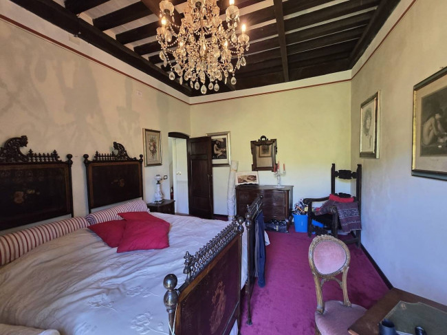 Villa for sale in Lucca