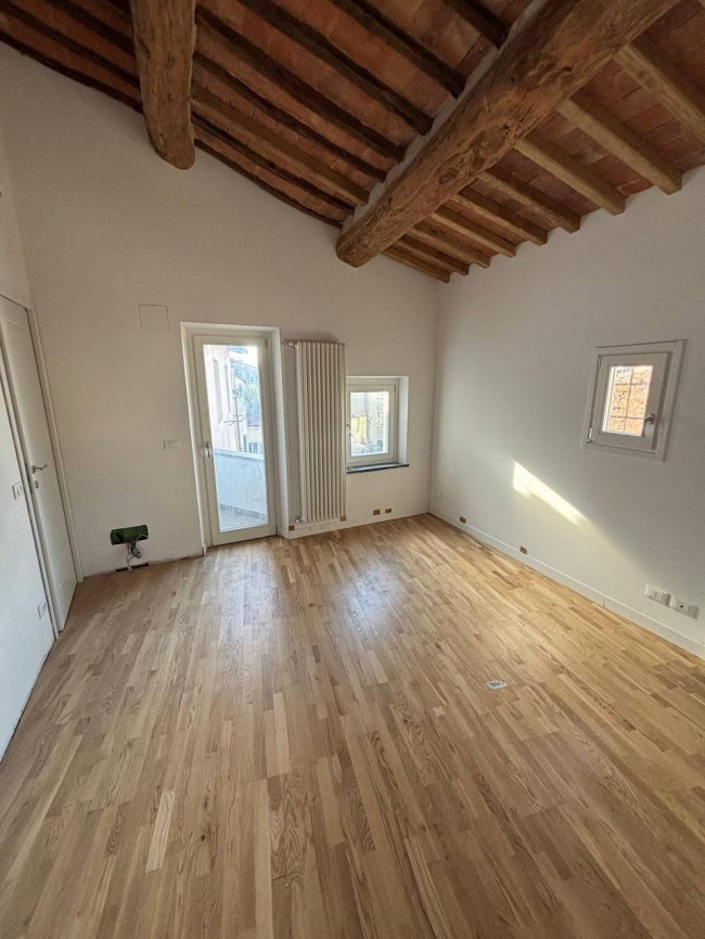 Appartamento in vendita a Lucca