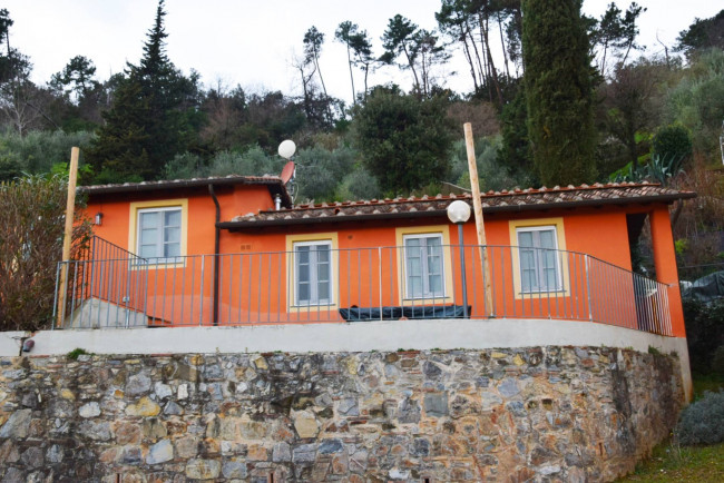 Casale in affitto a Lucca