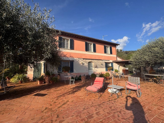 Casale in vendita a Massarosa