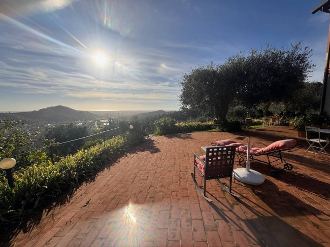 Casale in vendita a Massarosa