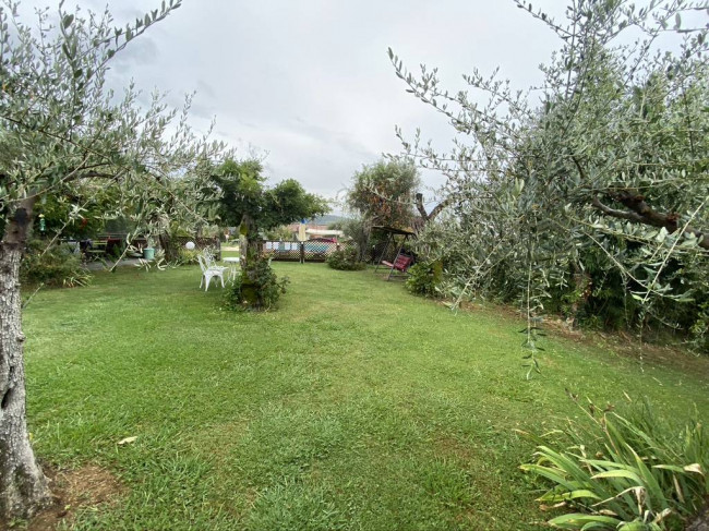 Casale in vendita a Massarosa