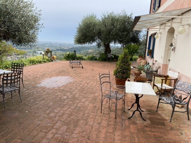 Casale in vendita a Massarosa