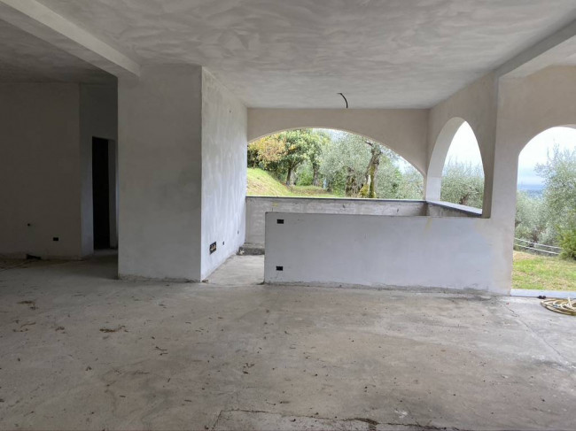 Casale in vendita a Massarosa