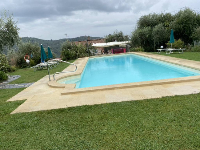 Casale in vendita a Massarosa