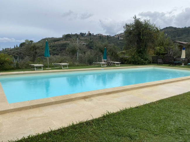 Casale in vendita a Massarosa